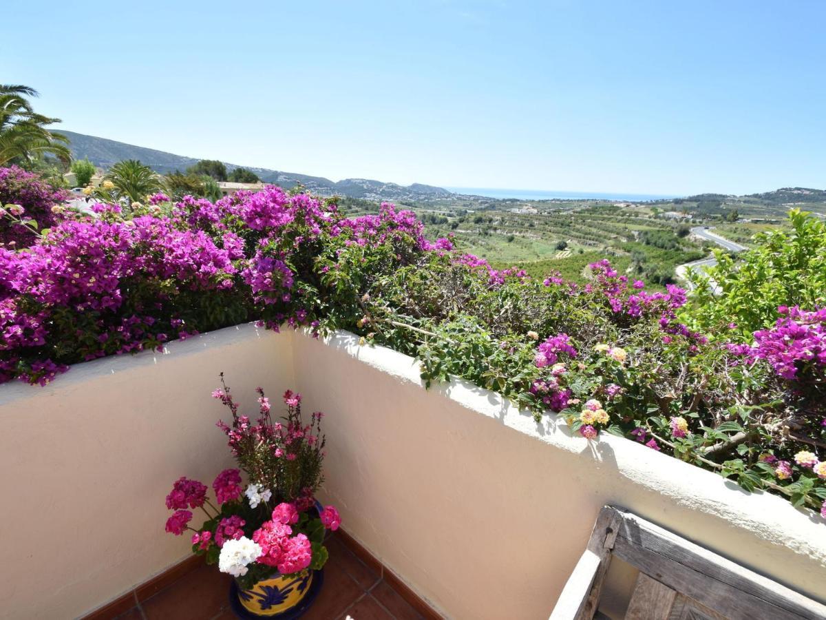 Belvilla By Oyo Casa Kola Moraira Bilik gambar